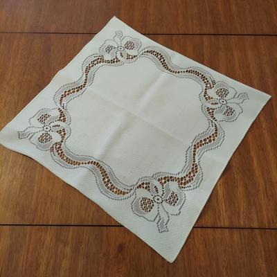 Tablecloths and more (HC2-BBL)