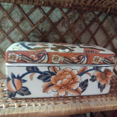 Painted Floral Design Porcelain Box with Lid