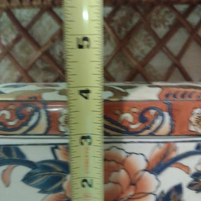 Painted Floral Design Porcelain Box with Lid