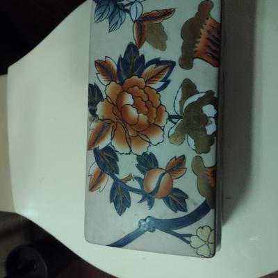 Painted Floral Design Porcelain Box with Lid