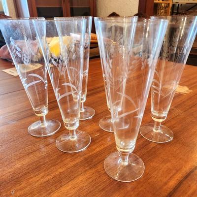 Lot #120 Lot of 6 Vintage Etched Crystal Pilsner Glasses