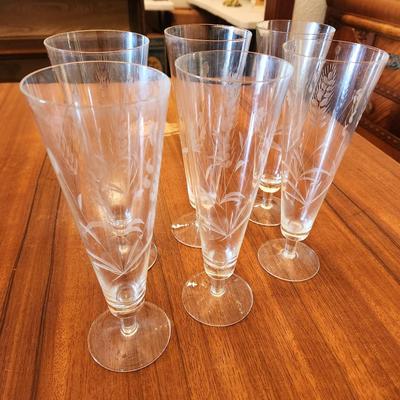 Lot #120 Lot of 6 Vintage Etched Crystal Pilsner Glasses
