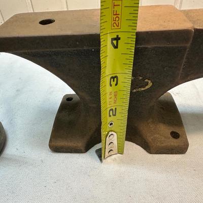 Small Anvil Lot
