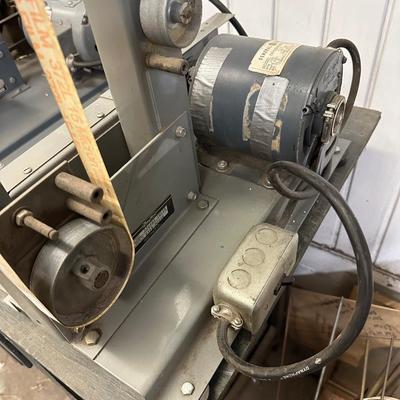 Dayton 1â€ Belt Sander