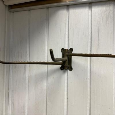 Antique Three Arm Swing Towel Deco