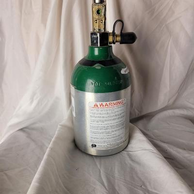 Small oxygen cylinder, full