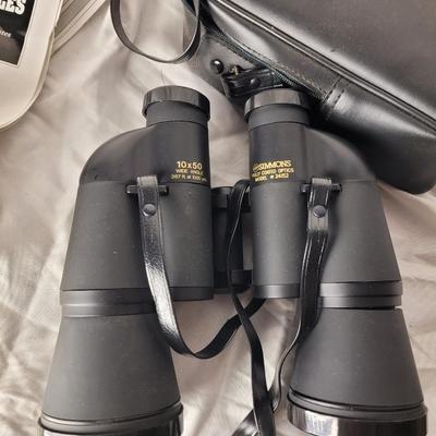 Vintage 10 x 50 simmons binoculars with case