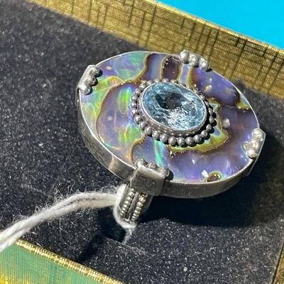 Vintage MERAV Designer Sterling Silver Abalone & Blue Topaz Ring Size-8 in Good Preowned Condition as Pictured.