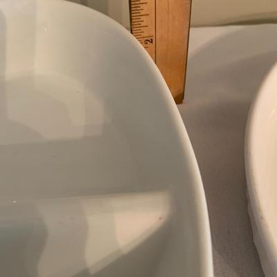 2 pieces of ovenware