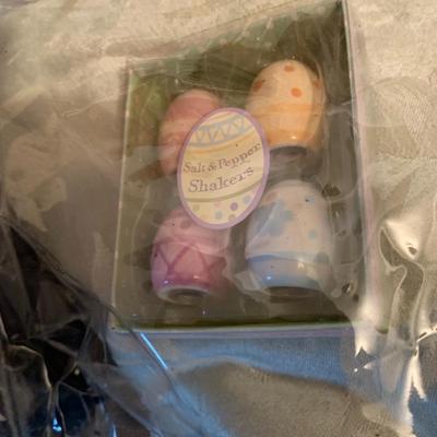 Mystery bag of tablecloths and eggs