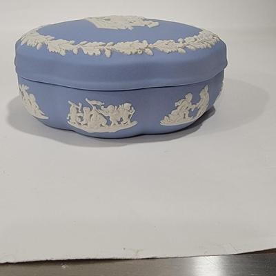 Wedgwood Jasperware trinket boxes. 2pc lot