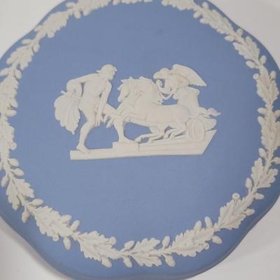 Wedgwood Jasperware trinket boxes. 2pc lot