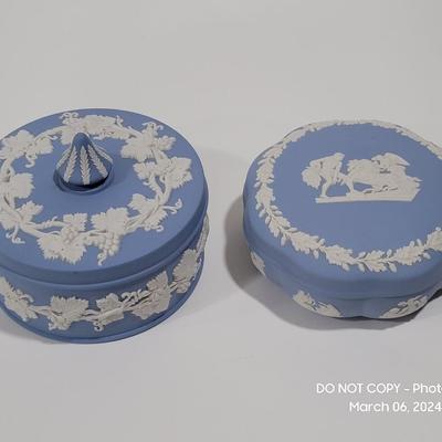 Wedgwood Jasperware trinket boxes. 2pc lot