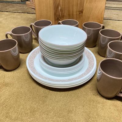 LOT 99: Corelle Vitrelle Dinnerware, Corelle Coordinate Stoneware Mugs with Wooden Folding Table