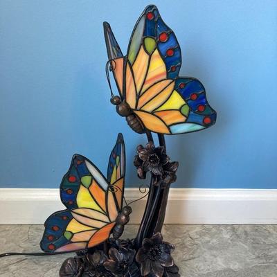 LOT 135: Pacific Coast Double Butterfly-Stained Glass Lamp