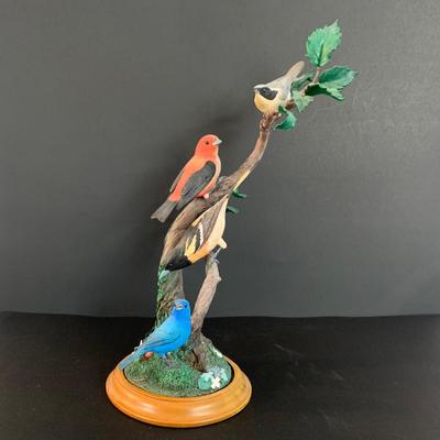 LOT 137: Danbury Mint Summer Serenade 4 Colorful Bird Figurine