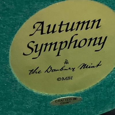 LOT 139: Danbury Mint Autum Symphony - Four Birds Figurine