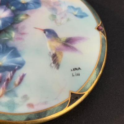 LOT 146: Collection Lena Liu Hummingbird Music/Trinket Boxes