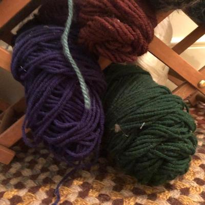 LOT 56C: Accordion Yarn Rack w/ Knitting / Crocheting Books and Magazines