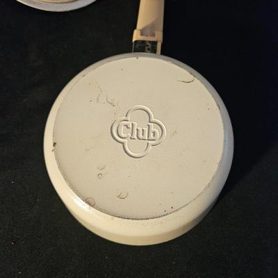 Bobby Flay, Calphalon Skillets and More (K-DW)