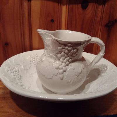 Italian Glazed Porcelain Grapes and Leaves Theme Pitcher and Basin