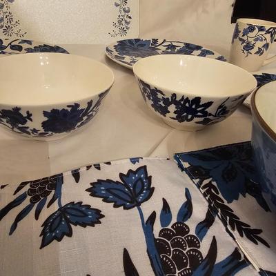 Royal Norfolk China w/Accessories & More (DR-JS)