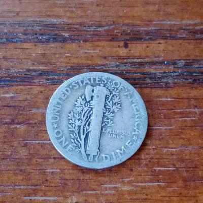 LOT 50 EARLY DATED MERCURY DIME