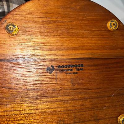 1434 Teak Pipe Stand with Pipe