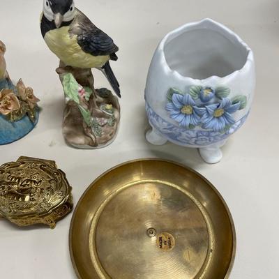 Bird decor and brass items