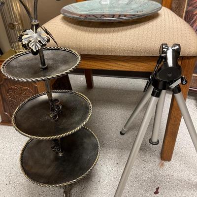 Tiger framed art/chair/lamp/tripod