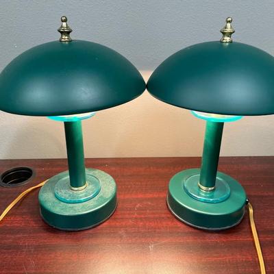2 green Touch lamps