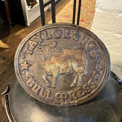 1451 Cast Iron Lot = Covered Roaster , Tea Kettle, Taylor Bull Press , Star Bookends
