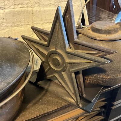 1451 Cast Iron Lot = Covered Roaster , Tea Kettle, Taylor Bull Press , Star Bookends