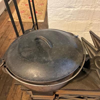 1451 Cast Iron Lot = Covered Roaster , Tea Kettle, Taylor Bull Press , Star Bookends