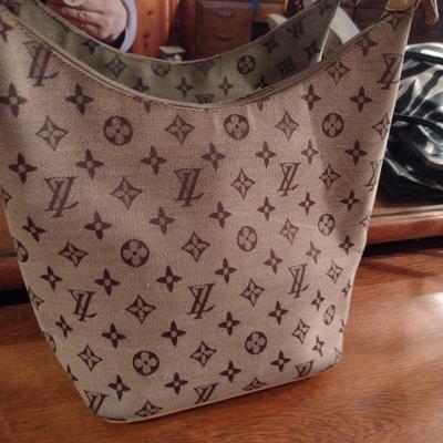 Collection of Handbags (#5)