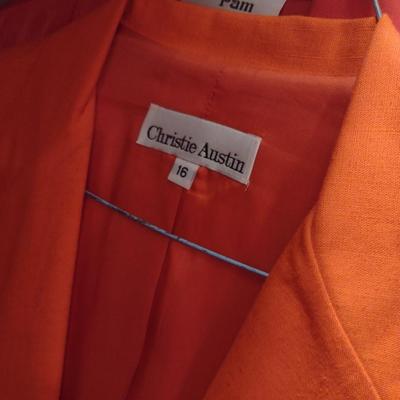 Collection of Ladies Clothing (D)