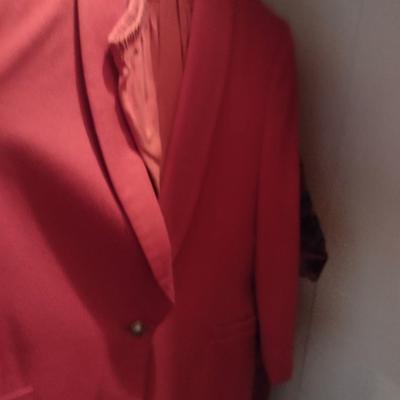 Collection of Ladies Clothing (D)