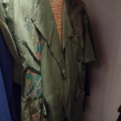 Collection of Ladies Clothing (D)