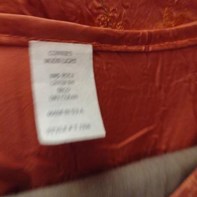 Collection of Ladies Clothing (D)