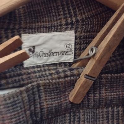 Collection of Ladies Clothing (D)