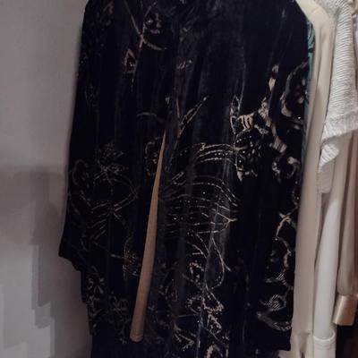 Collection of Ladies Clothing (D)