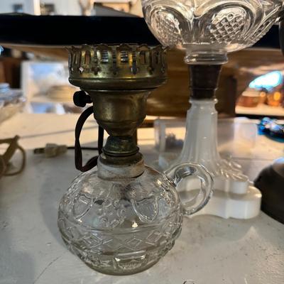 1472 Lot of Vintage Oil Lamps , Finger Lamp