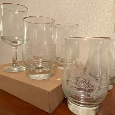 Etched Cocktail Glasses Set Lot