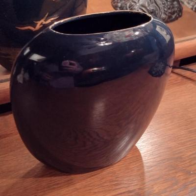 Painted Japanese Porcelain Seagull Otagiri Vase