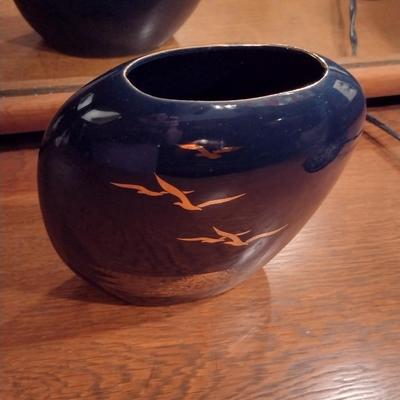 Painted Japanese Porcelain Seagull Otagiri Vase