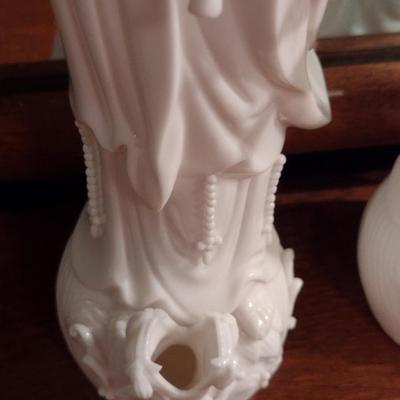 Pair of Blanc de Chine Goddess Figurines