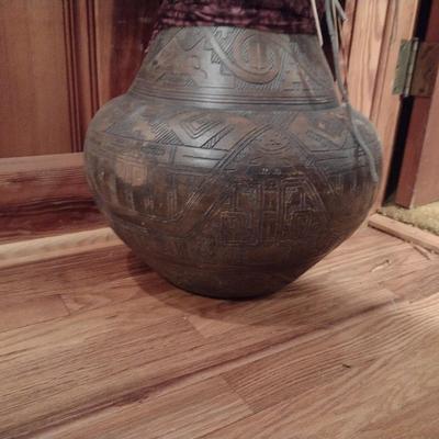 Ceramic Floor Vase with Natural Dried Flower Arrangement