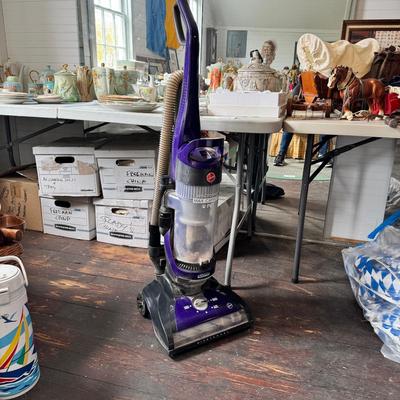 U1486 Hoover WInd Tunnel Max Pet Vacuum