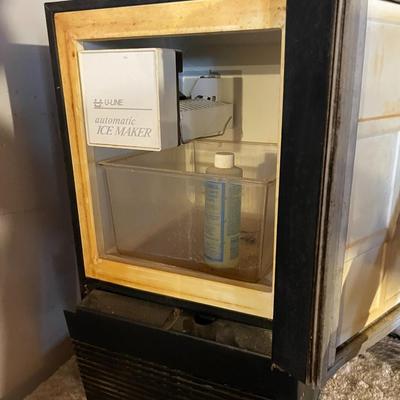 Vintage Ice Maker (Untested)