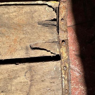Vintage Dr. Nut Soda Wooden Crate